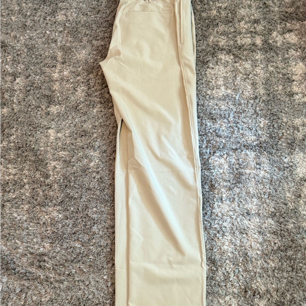 Under Armour Golf khaki pants. 34 x 34